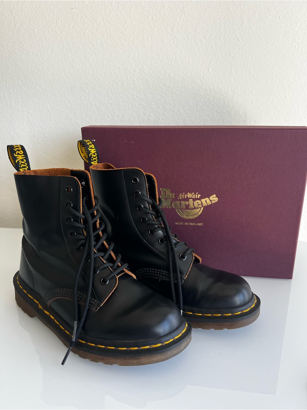 Dr. Martens Black Leather 8-Eye Vintage 1460 boots MADE IN ENGLAND